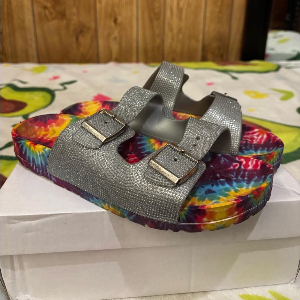 Sandals - Picture 3 of 4